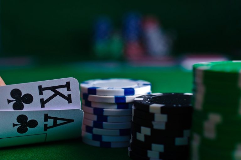 Mastering Texas Hold’em with a Comprehensive Cheat Sheet