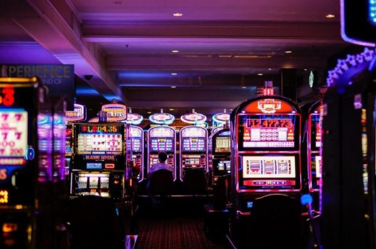 The Lore of Gambling in Movies: Everything You Need to Know