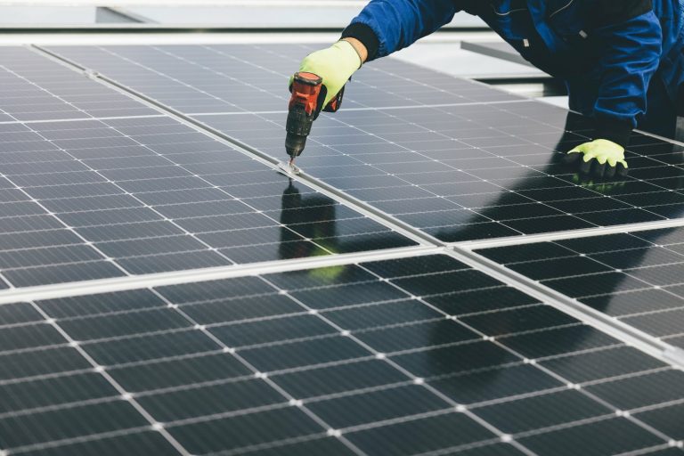 Finding and Hiring a Solar Installer