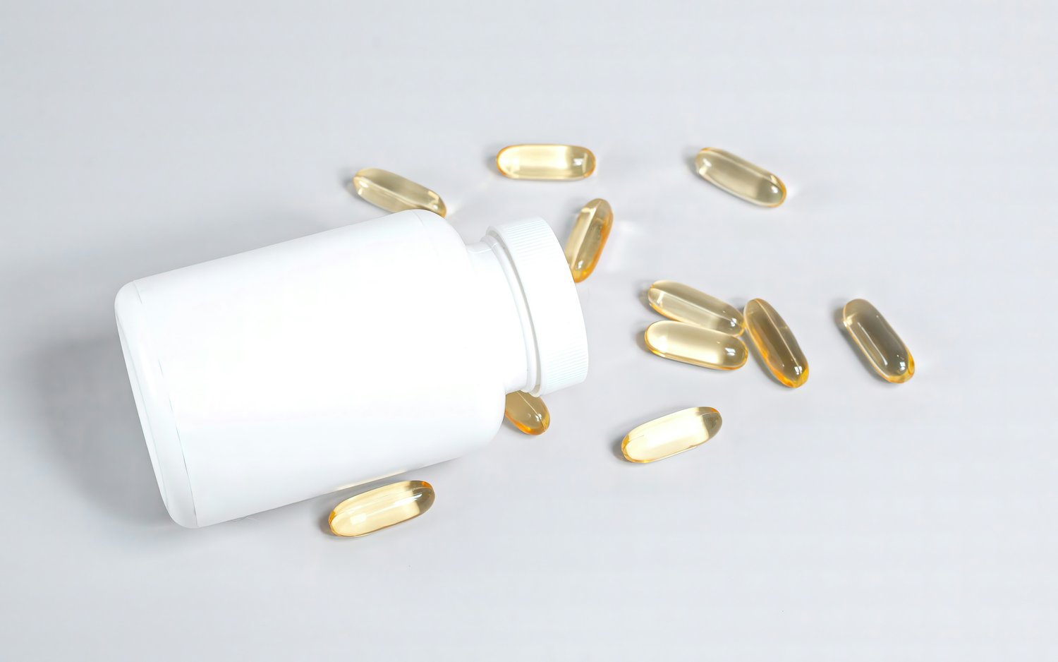 How Fish Oil Supplements Help Movie Stars Shine?