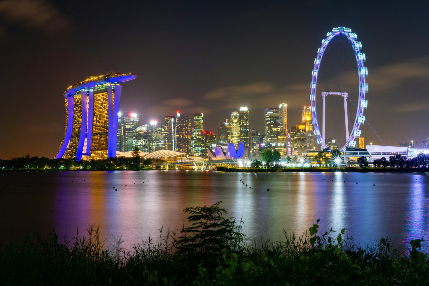 Navigating the Thriving World of Online Casinos in Singapore