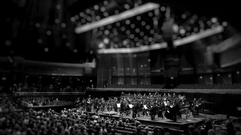 Live Film Concerts: When the Orchestra Becomes the Narrator