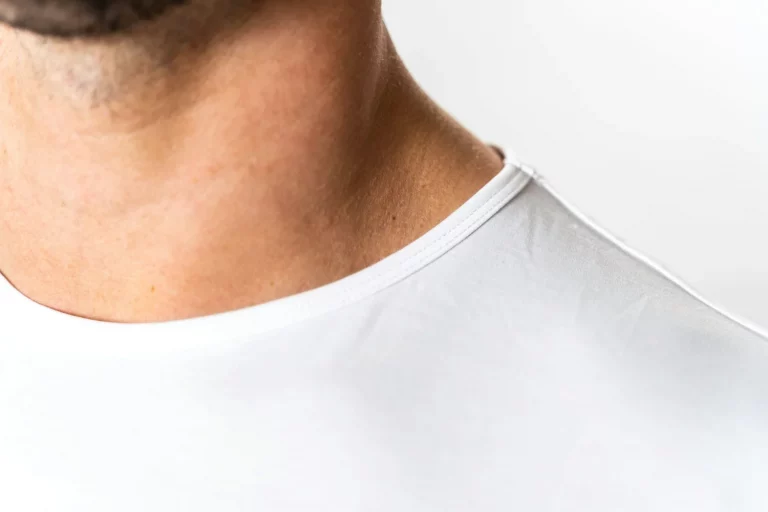 Sculpting a New Standard: How Neck Care Became the Beauty Industry’s Hidden Gem