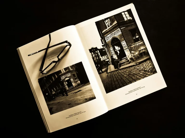 From Reel to Real: Turning Cinema Moments into Keepsakes