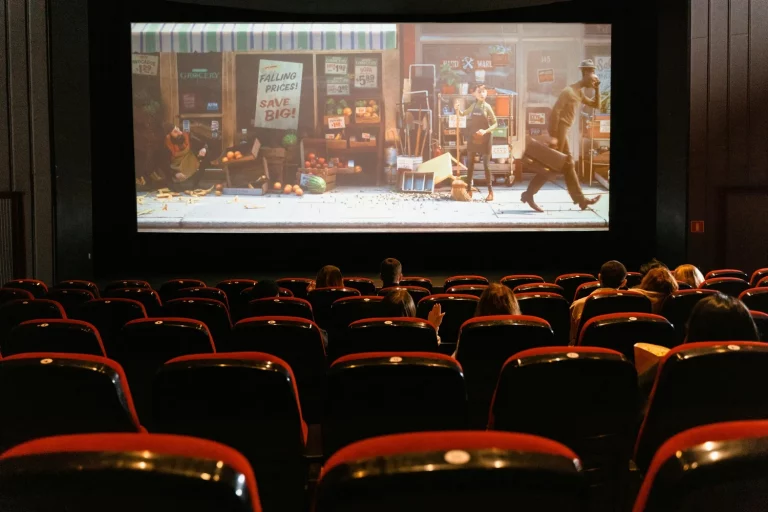 Why Vape-Free Theatres Make for a Better Movie Experience