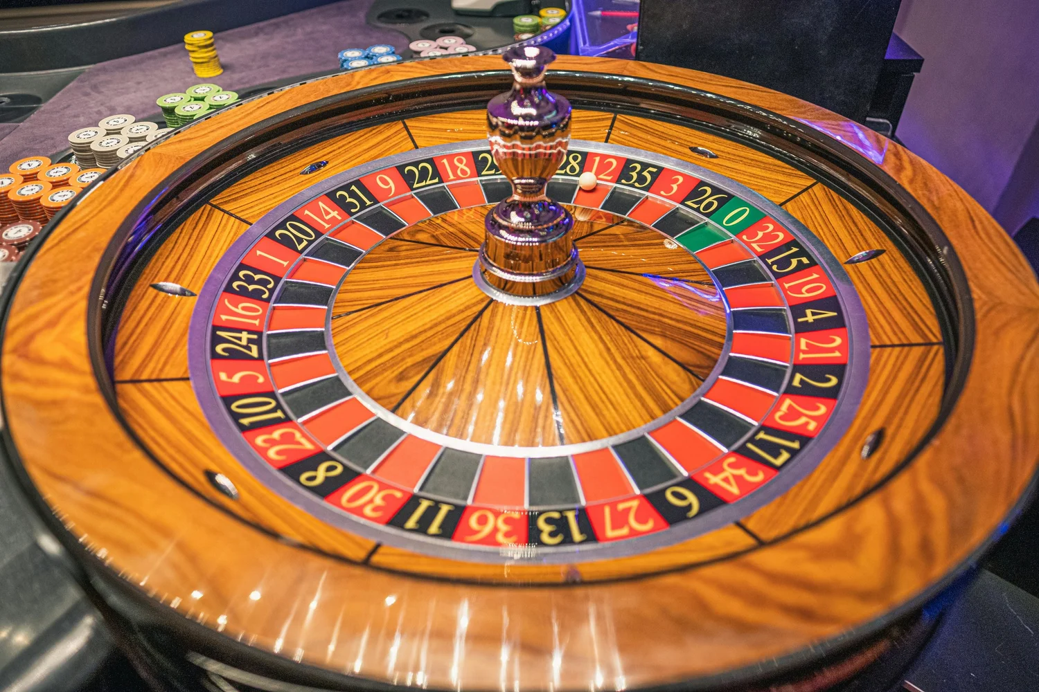 Slipping Smoothly into the World of Roulette, Baccarat and Slots Discover the Real Fun 