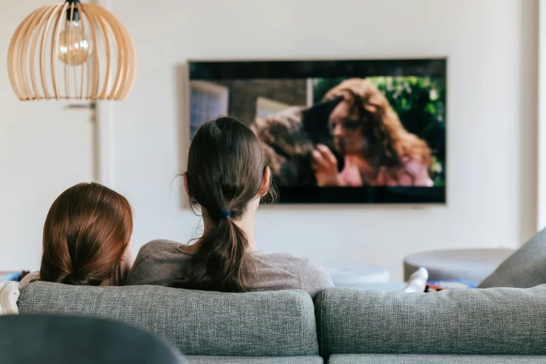 Cinematic Clouds: The Role of Vaping in Modern Film Culture