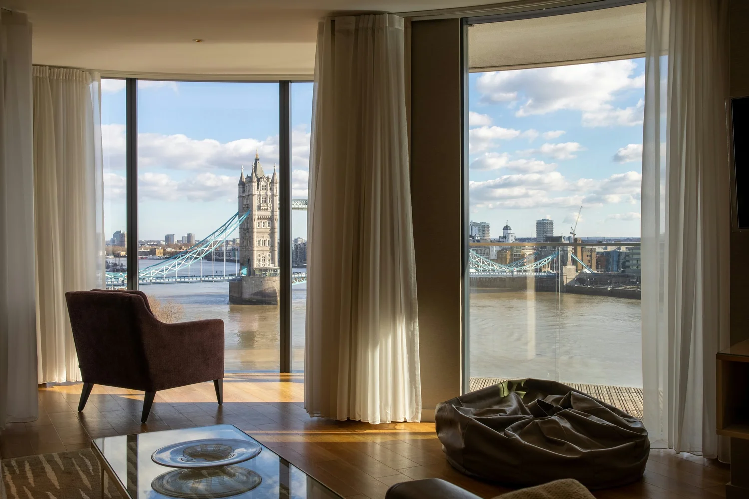 Curating a Life of Style: From Art Consultancy to Luxury Living in London and Beyond