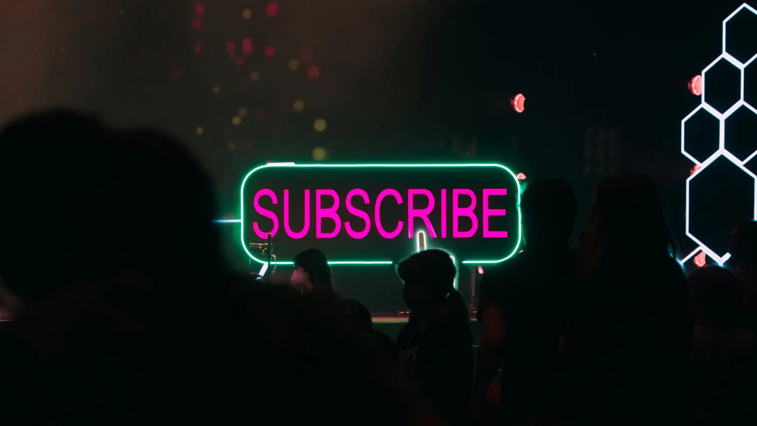 SubscriberZ Review for Influencers: Is It Worth It in 2025?