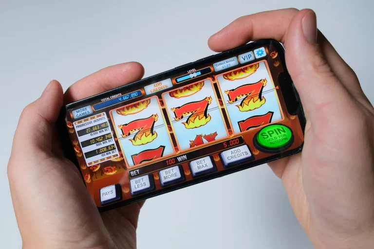 Mobile Slot Games: Why Playing Slots on Smartphones Is the New Trend