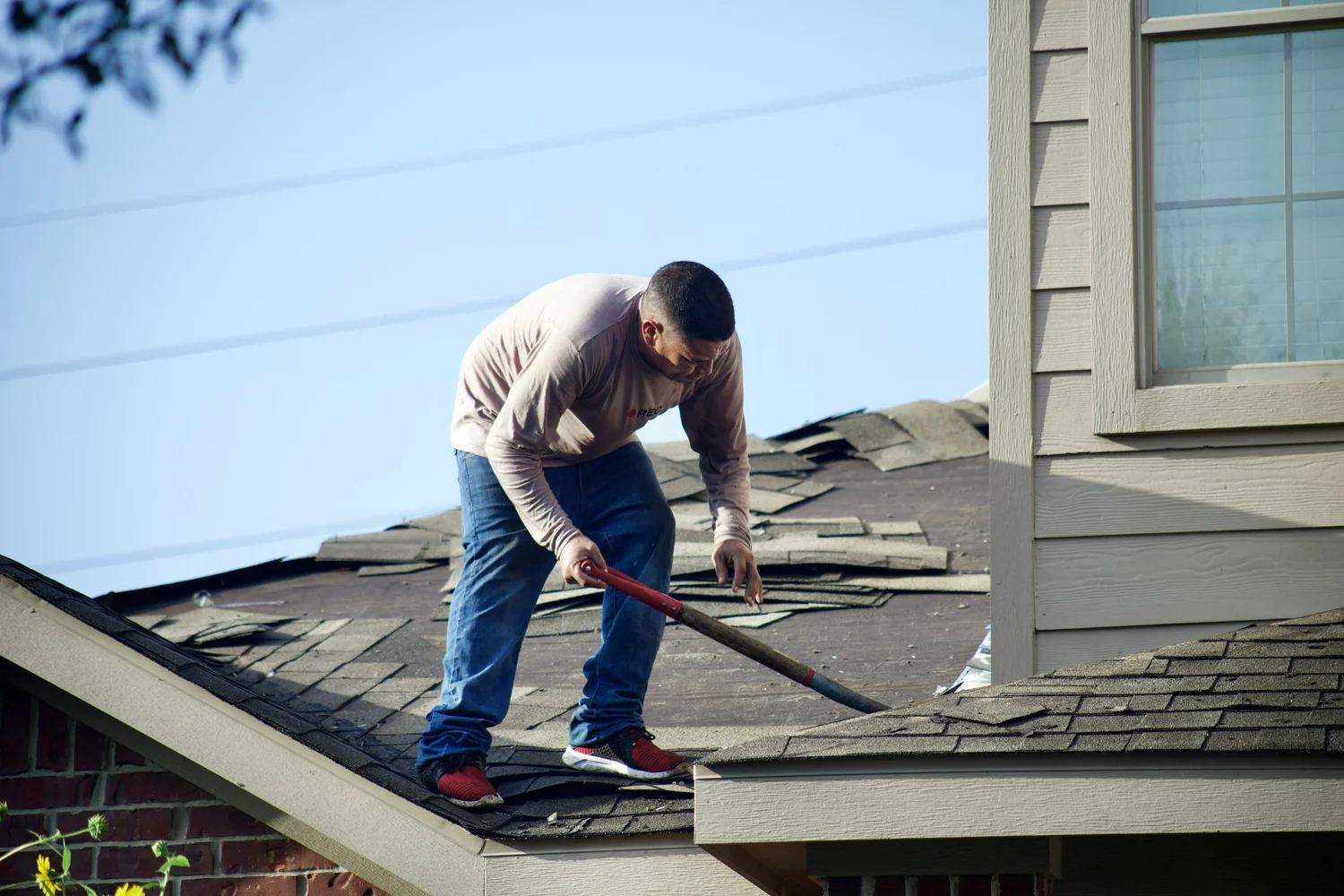 Roof Repair in Brentwood TN — 5 Signs Your Home Needs Attention Before the Next Rainfall