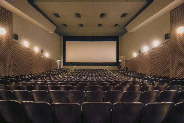 From Screen to Spin: Building Trust in Movie-Themed Slots at International Online Casinos
